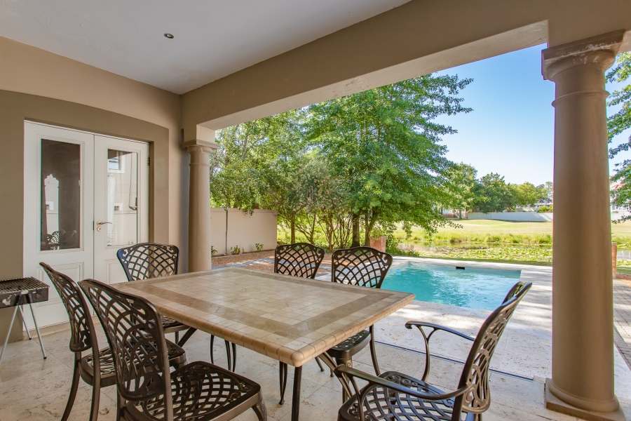 To Let 4 Bedroom Property for Rent in Boschenmeer Golf Country Estate Western Cape